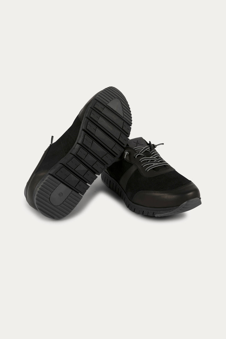 Kilburn Leather Trainers in Black