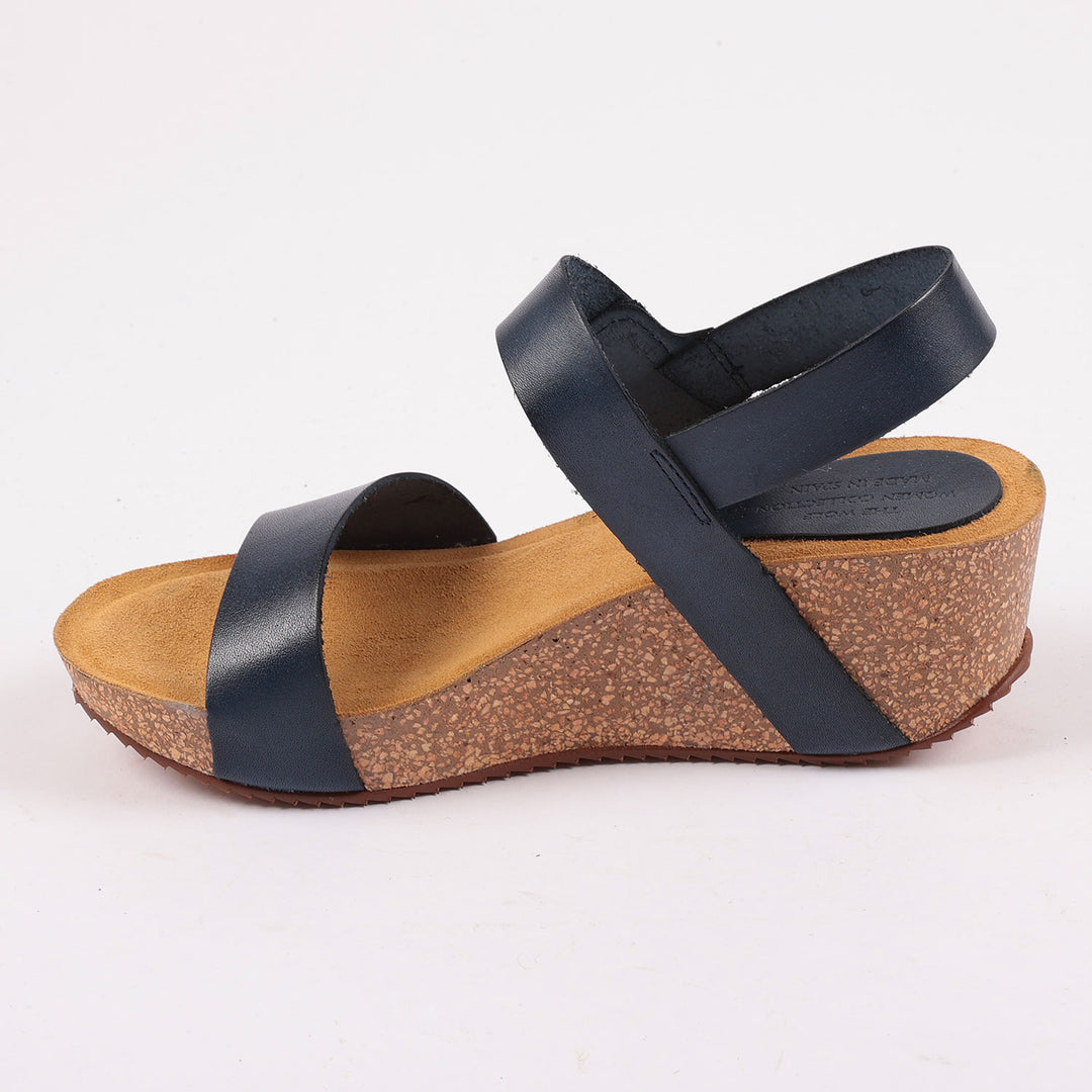 Cornwall Strap Sandals in Black