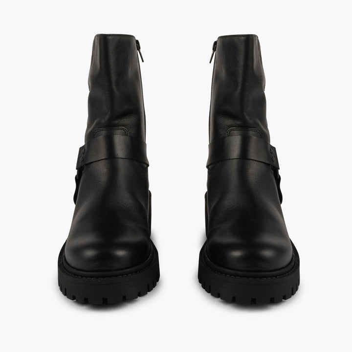 Tribeca Leather Boots in Black