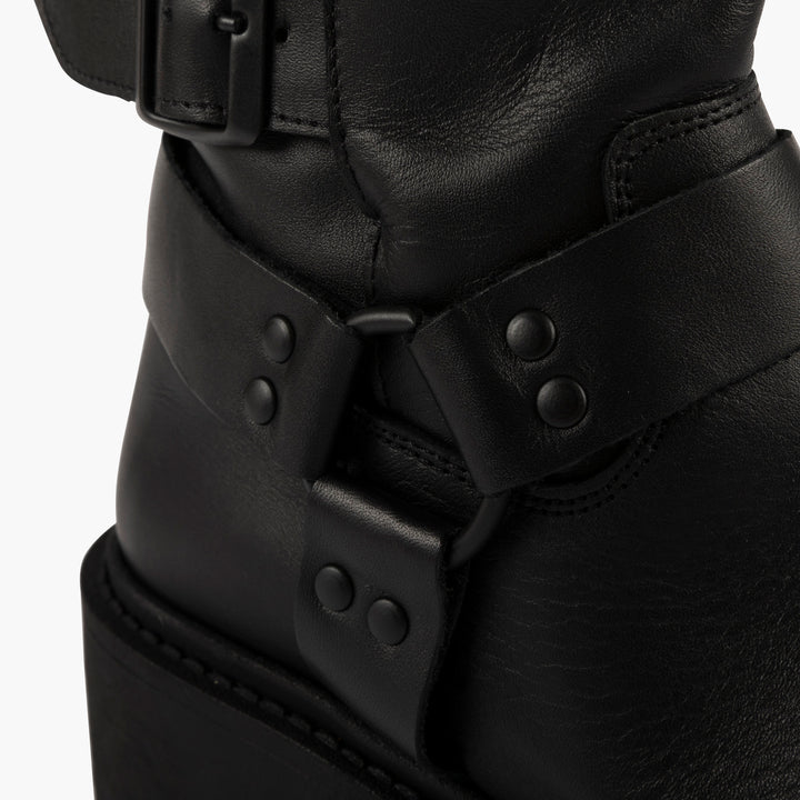 Tribeca Leather Boots in Black