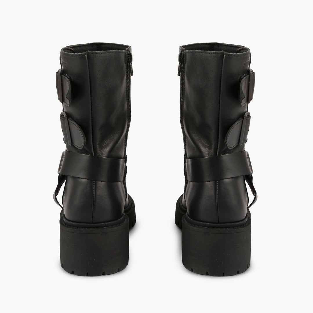 Tribeca Leather Boots in Black