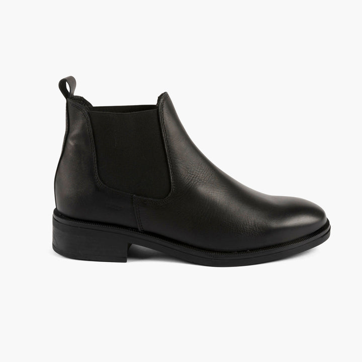 Chelsea Leather Boots in Black
