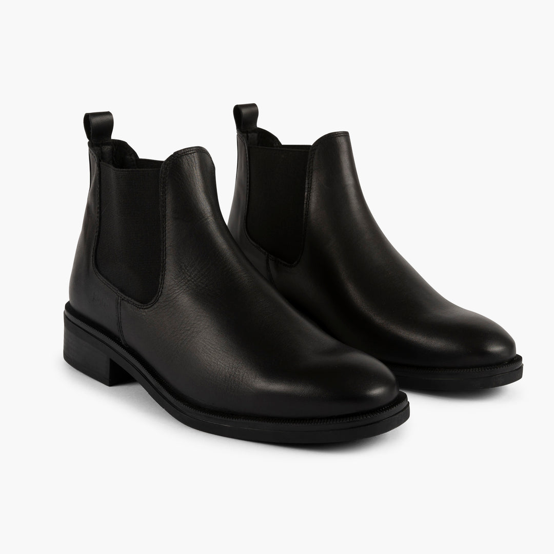 Chelsea Leather Boots in Black