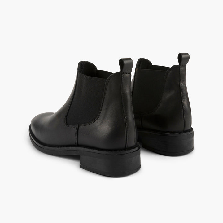 Chelsea Leather Boots in Black