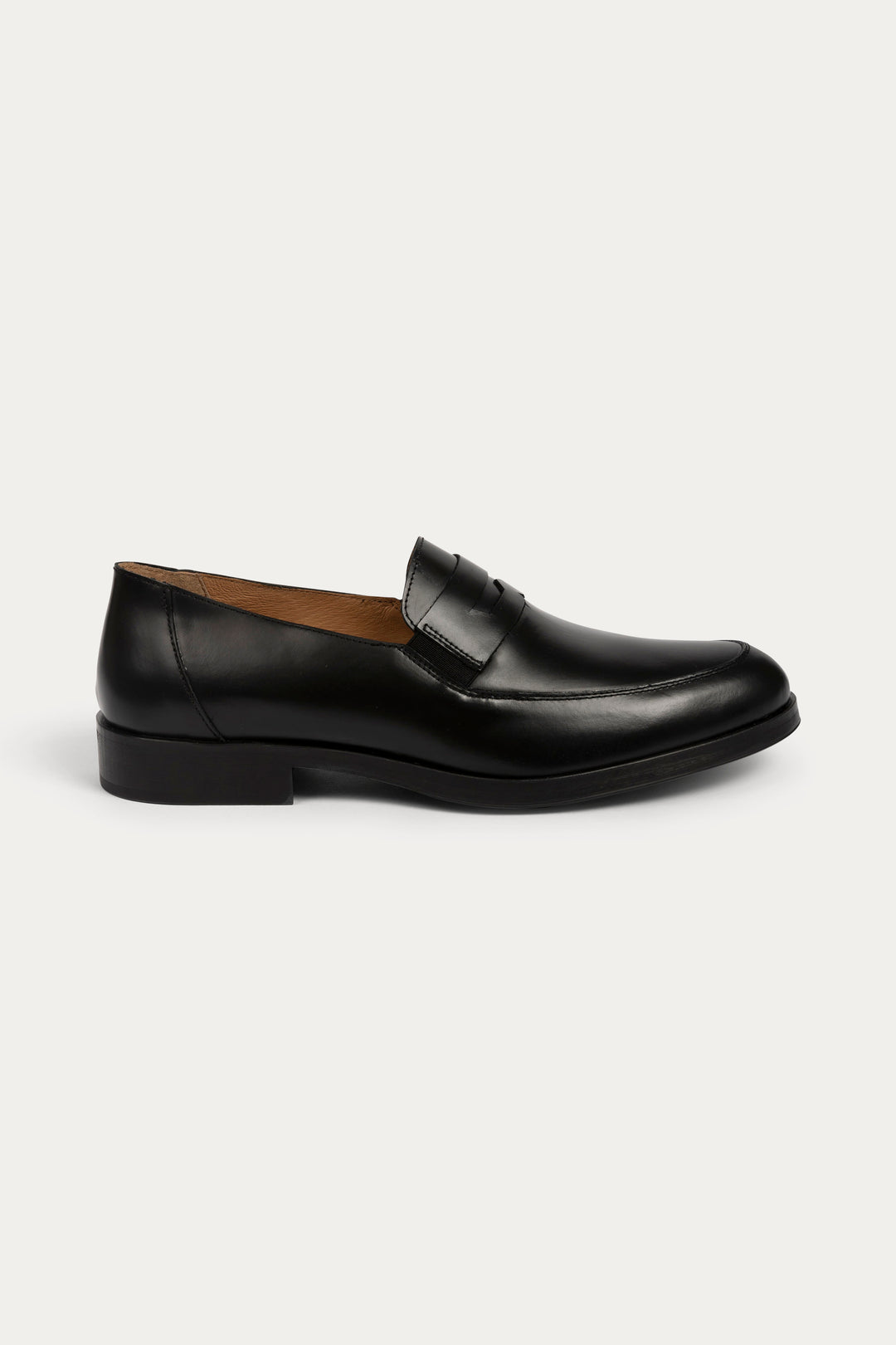 Firenze Leather Penny Loafer in Black