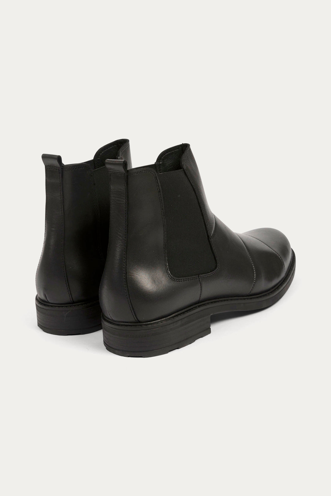 Holborn Leather Boots in Black