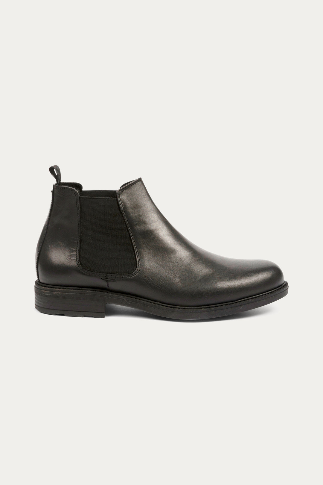 Chelsea Leather Boots in Black
