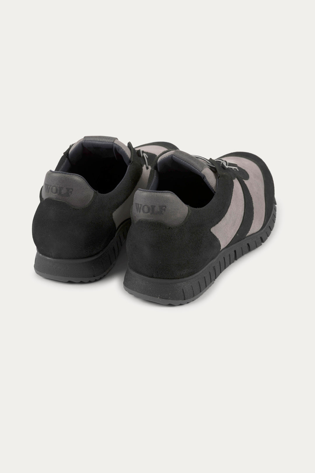 Kilburn Leather Trainers in Light Grey