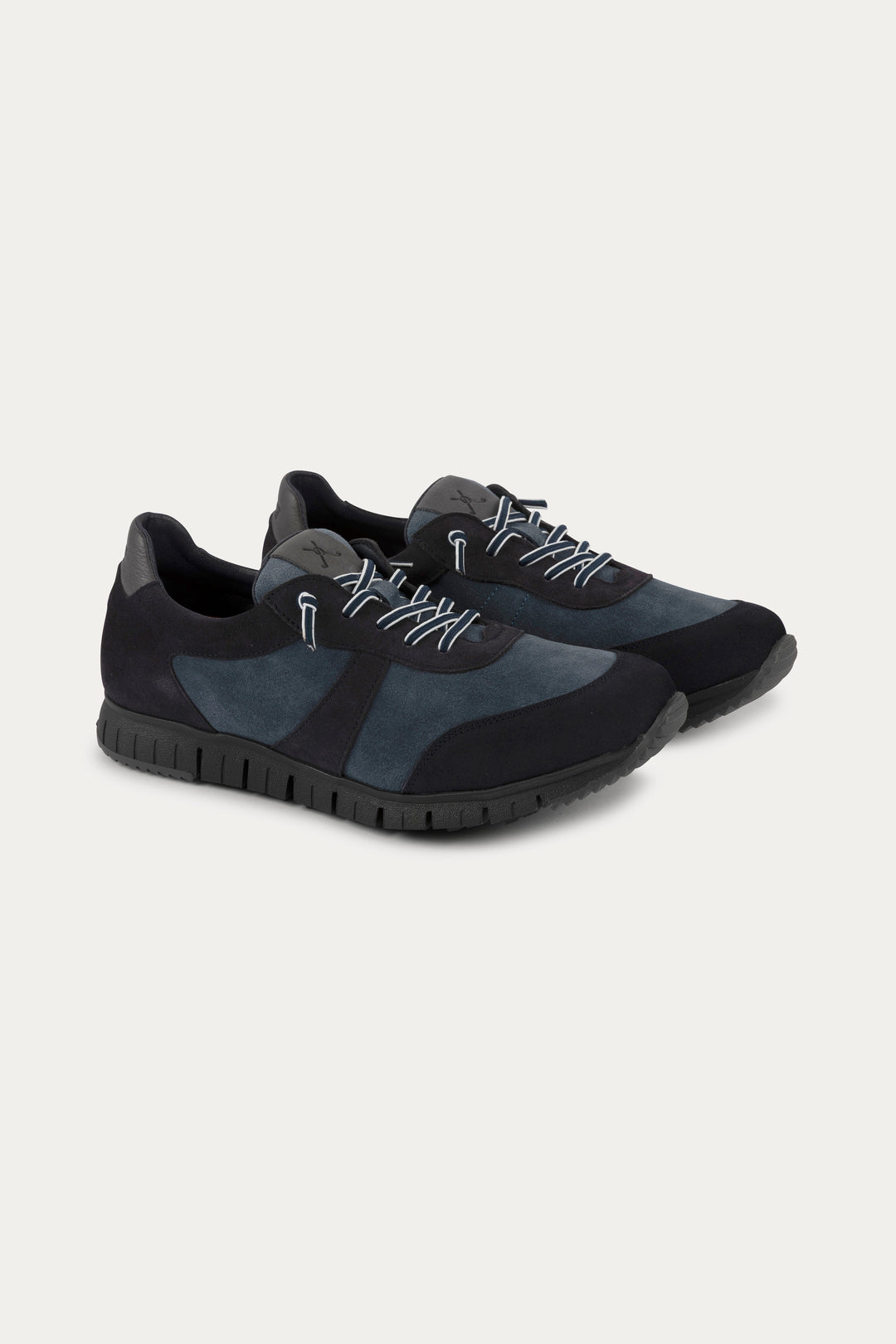 Kilburn Leather Trainers in Blue