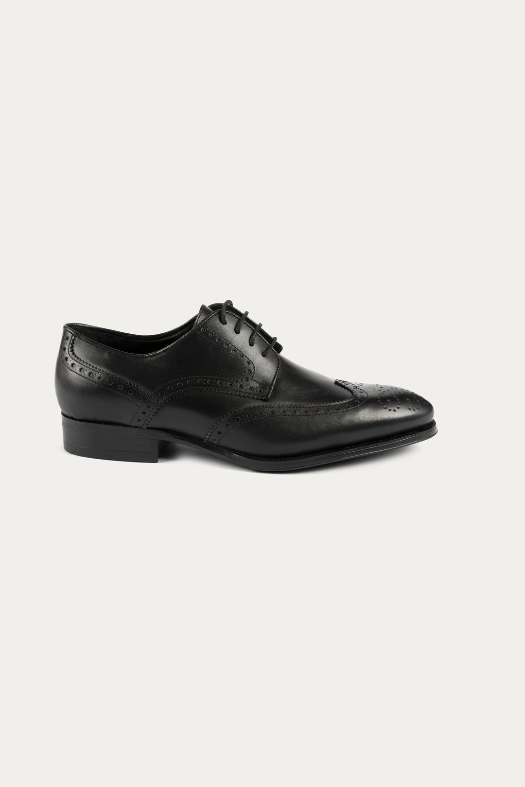 Brogue Leather Dress Shoes in Black