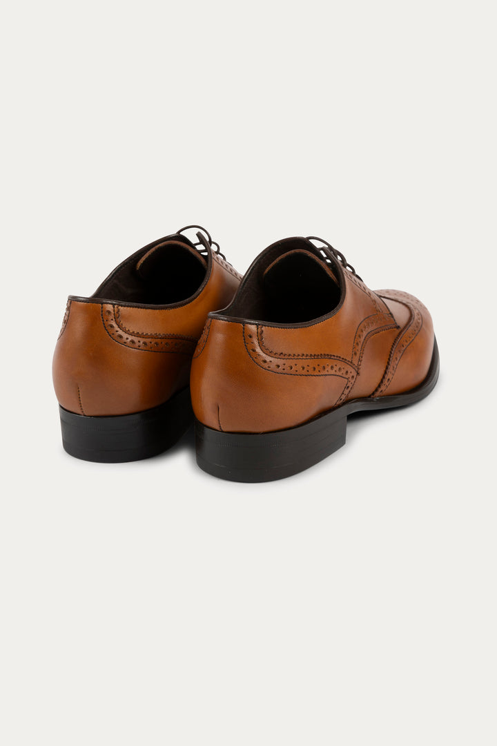 Brogue Leather Dress Shoes in Light Brown