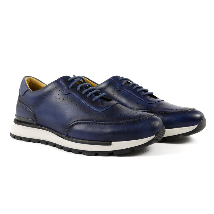 Canary Wharf Smart Trainers in Navy