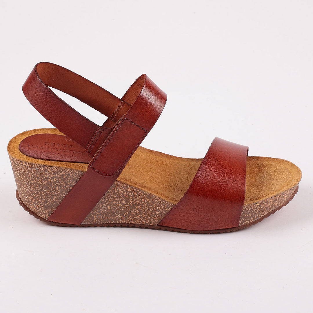 Cornwall Strap Sandals in Brown