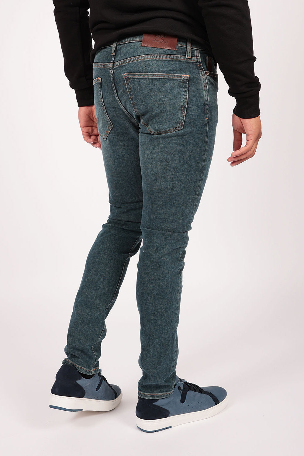 Iconic Slim Fit Jeans in Dark Blue