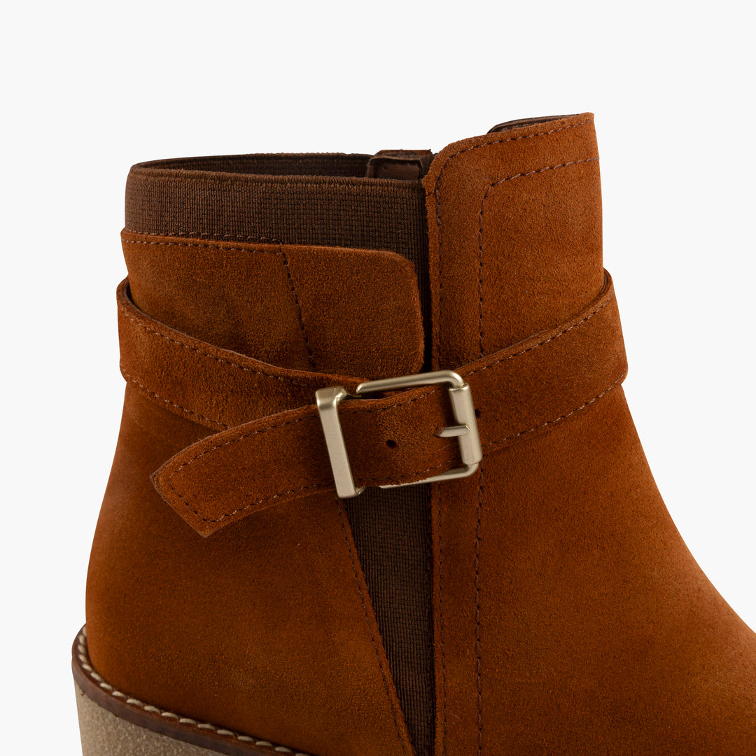 Manhattan Suede Boots in Orange Brown