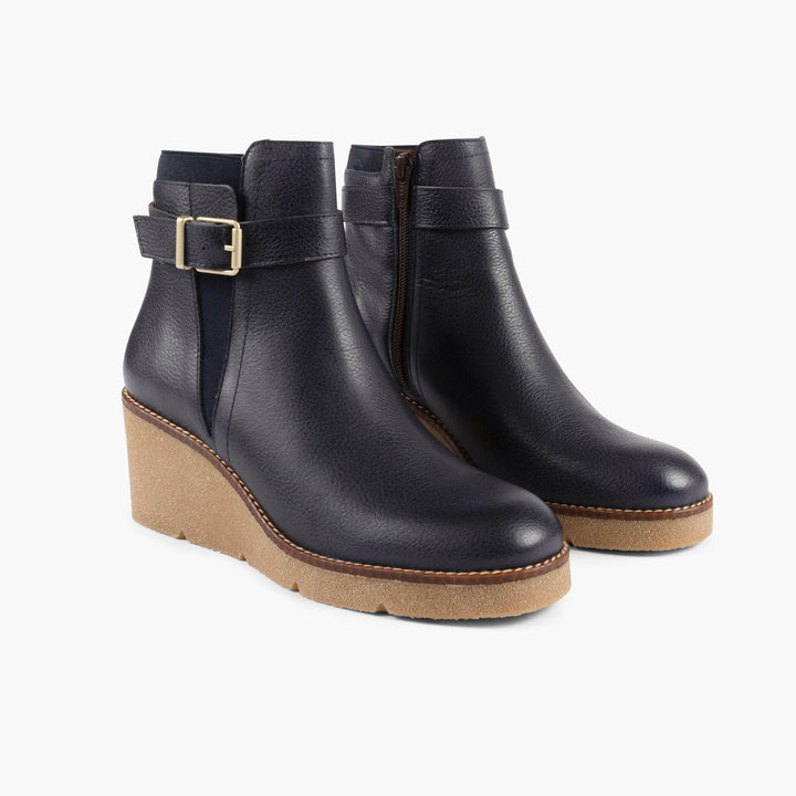 Manhattan Leather Boots in Midnight Navy