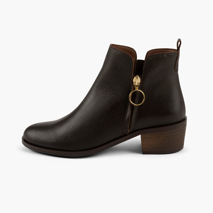 Park Avenue Leather Boots in Dark Brown