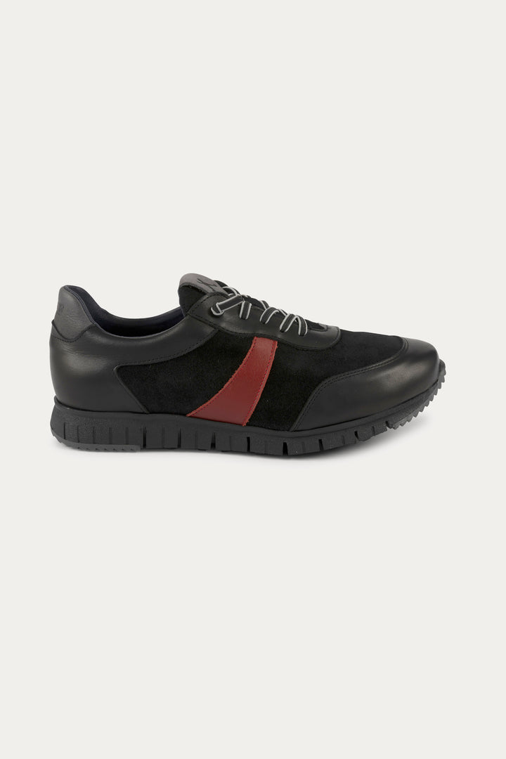Kilburn Leather Trainers in Black/Red