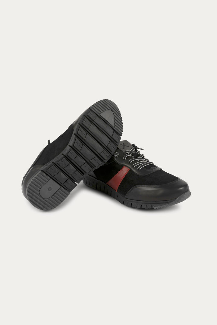 Kilburn Leather Trainers in Black/Red